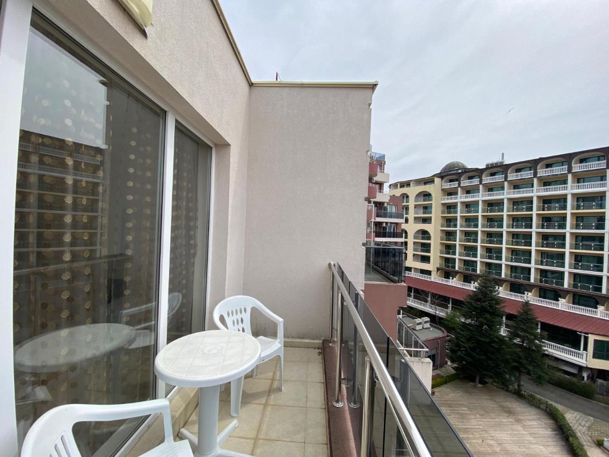 Admiral Plaza C 53 Private Cozy Studio Pantai Sunny Bagian luar foto