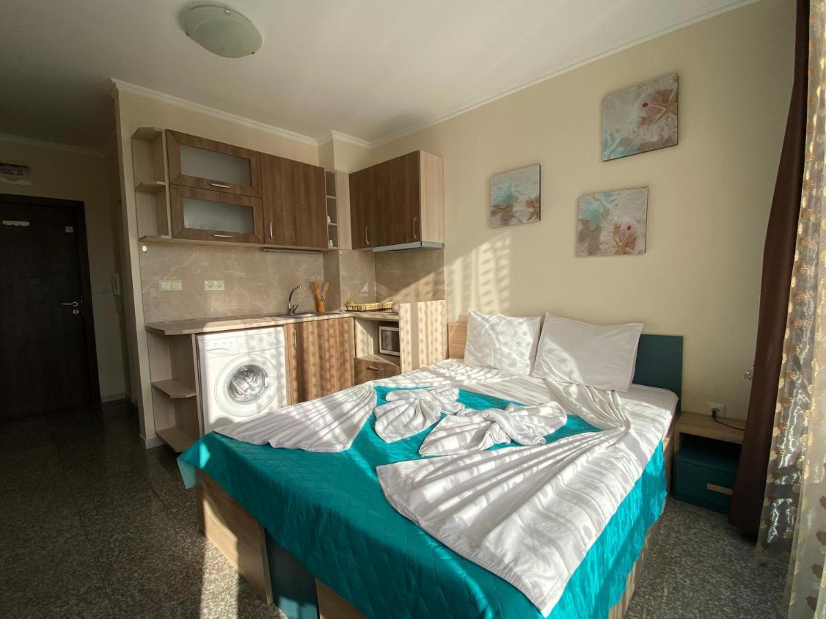 Admiral Plaza C 53 Private Cozy Studio Pantai Sunny Bagian luar foto